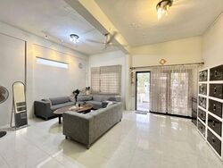 Sennett Estate (D13), Terrace #588068231